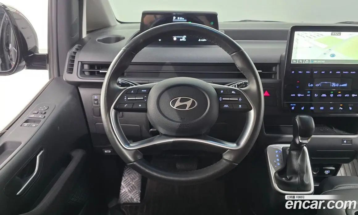Hyundai Staria 2025 2.2 автомат (гидро), фото 20