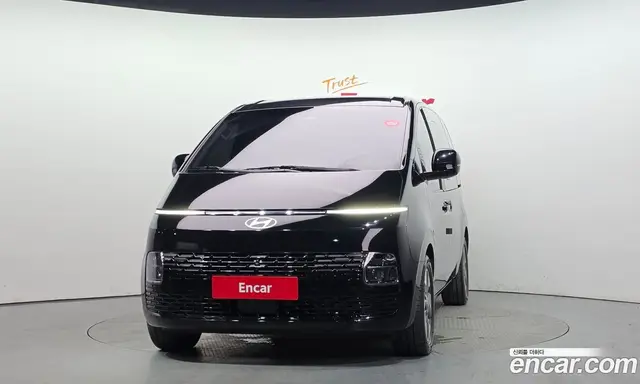 Hyundai Staria 2025 2.2 автомат (гидро), миниатюра 3