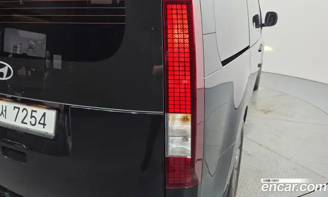 Hyundai Staria 2025 2.2 автомат (гидро), миниатюра 9