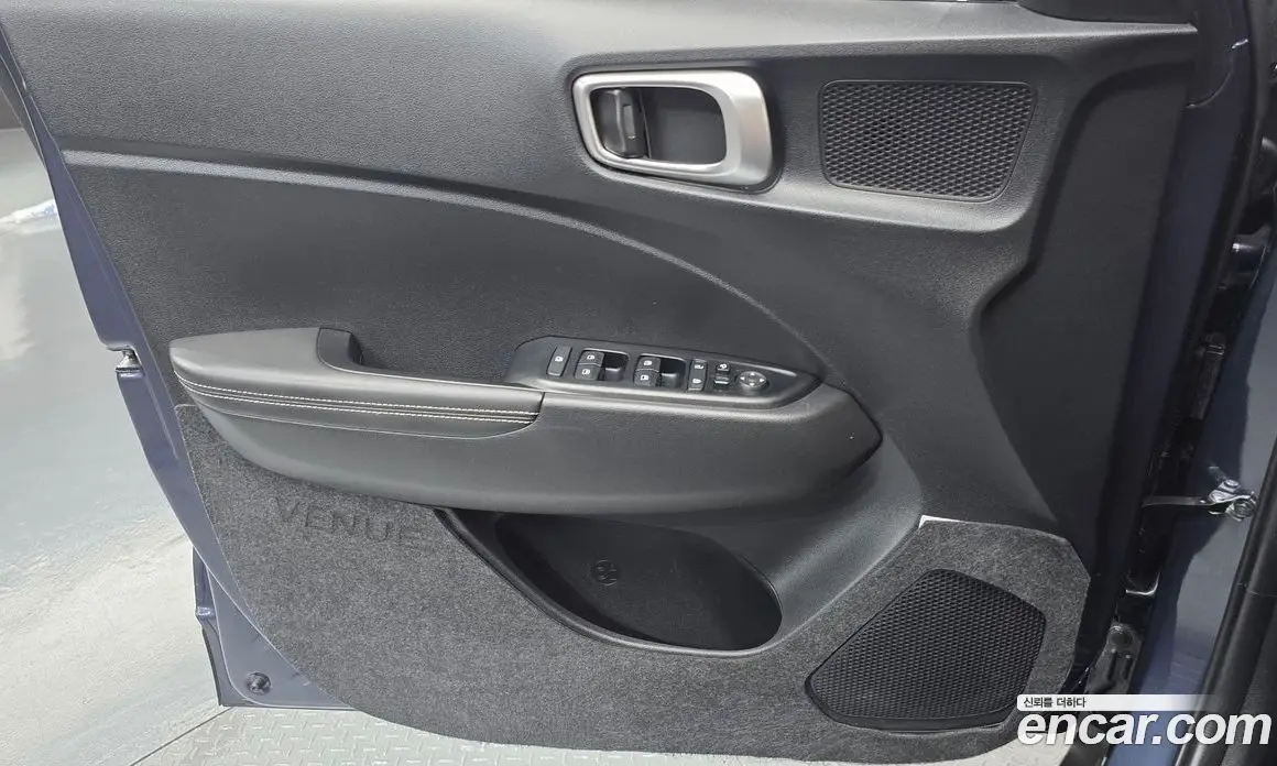 Hyundai Venue 2020 1.6 автомат (гидро), фото 14