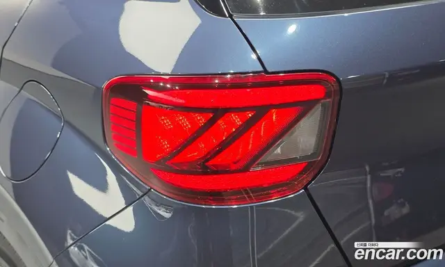 Hyundai Venue 2020 1.6 автомат (гидро), миниатюра 9
