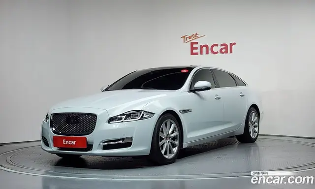 Jaguar XJ, 2018, 81 141 км