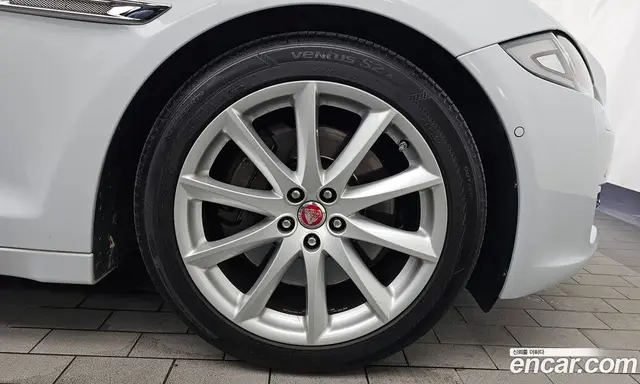 Jaguar XJ 2018 3.0 автомат (гидро), миниатюра 5