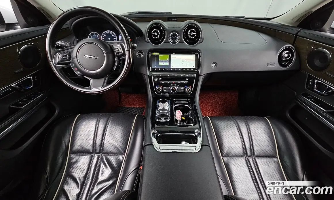 Jaguar XJ 2018 3.0 автомат (гидро), фото 10