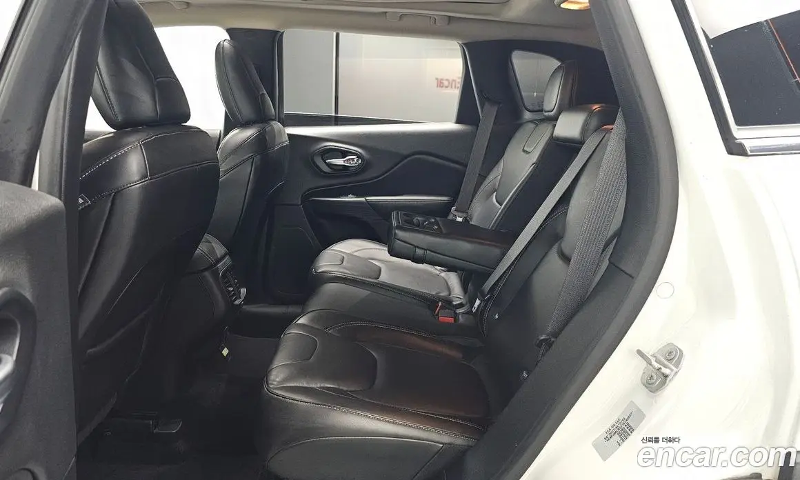Jeep Cherokee 2015 2.4 автомат (гидро), фото 16