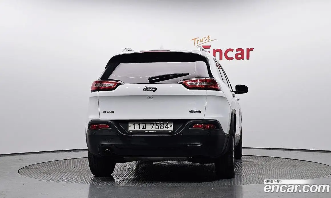 Jeep Cherokee 2015 2.4 автомат (гидро), фото 3