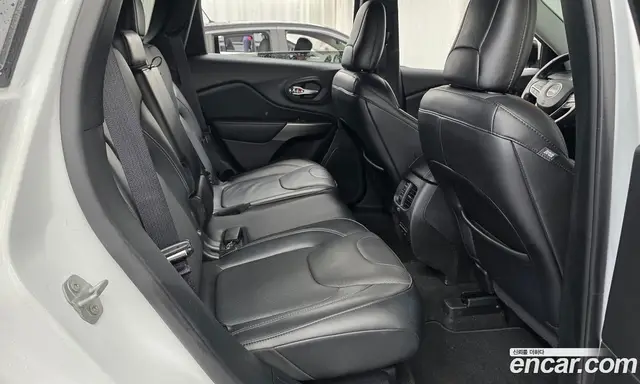 Jeep Cherokee 2020 2.4 автомат (гидро), миниатюра 11