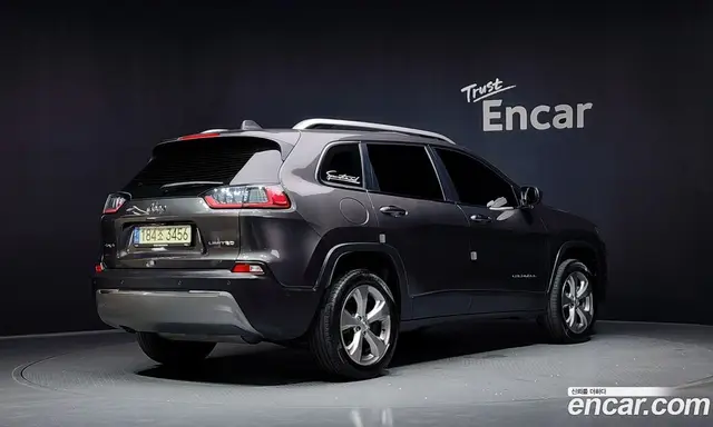 Jeep Cherokee 2021 2.4 автомат (гидро), миниатюра 2