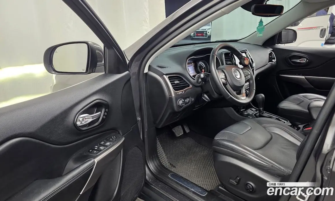 Jeep Cherokee 2021 2.4 автомат (гидро), фото 13