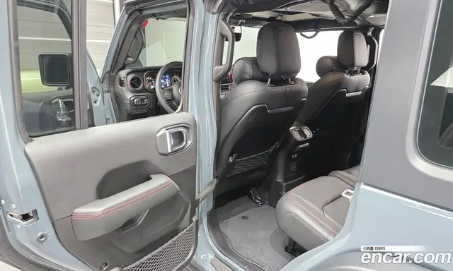 Jeep Wrangler 2025 2.0 автомат (гидро), миниатюра 11