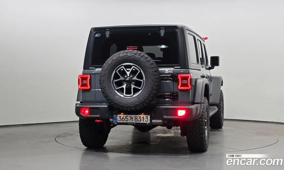 Jeep Wrangler 2025 2.0 автомат (гидро), фото 4