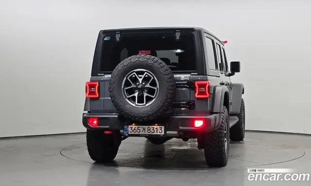 Jeep Wrangler 2025 2.0 автомат (гидро), миниатюра 4