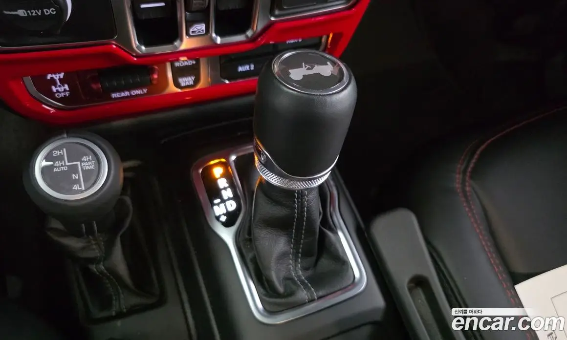 Jeep Wrangler 2025 2.0 автомат (гидро), фото 9