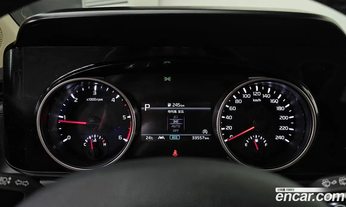 Kia Carnival 2022 2.2 автомат (гидро), фото 11
