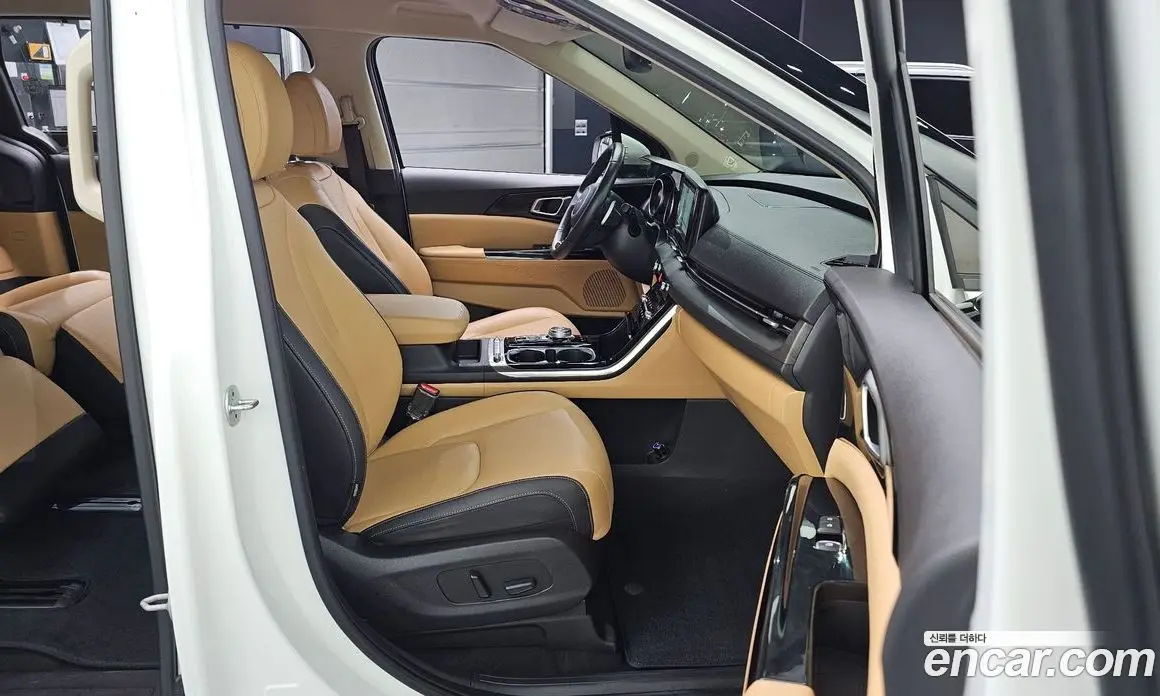 Kia Carnival 2022 2.2 автомат (гидро), фото 17