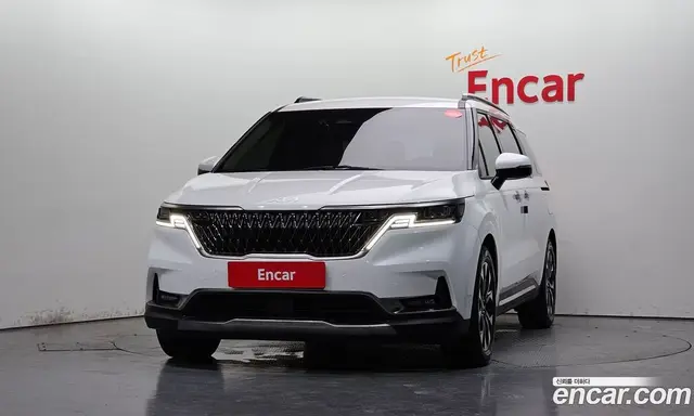 Kia Carnival 2022 2.2 автомат (гидро), миниатюра 3