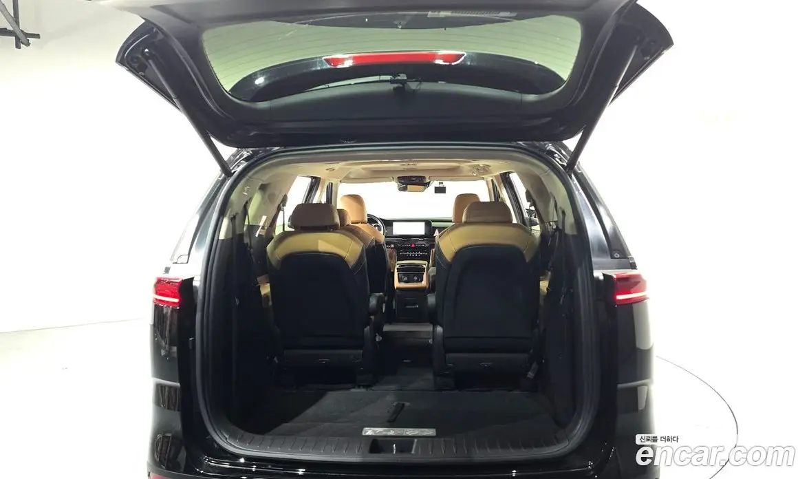 Kia Carnival 2023 2.2 автомат (гидро), фото 25