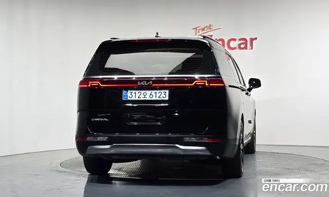 Kia Carnival 2023 2.2 автомат (гидро), миниатюра 4