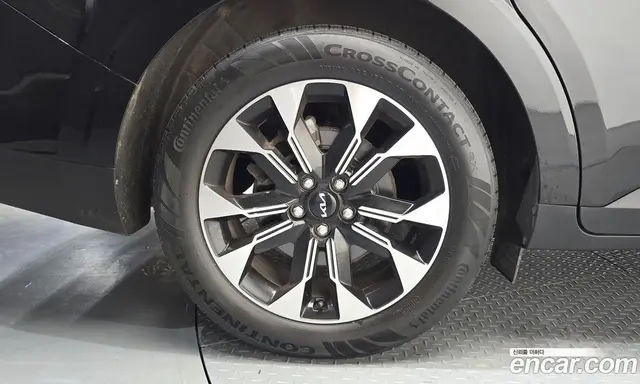 Kia Carnival 2023 2.2 автомат (гидро), миниатюра 5