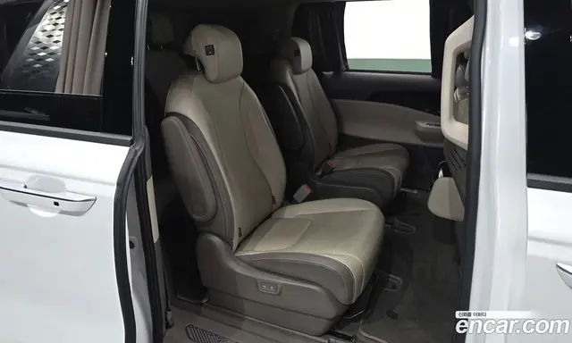Kia Carnival 2024 1.6 автомат (гидро), миниатюра 11