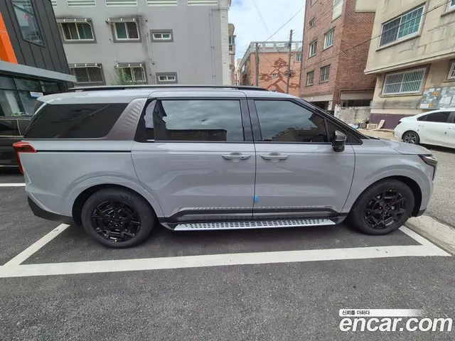 Kia Carnival 2026 1.6 автомат (гидро), миниатюра 4