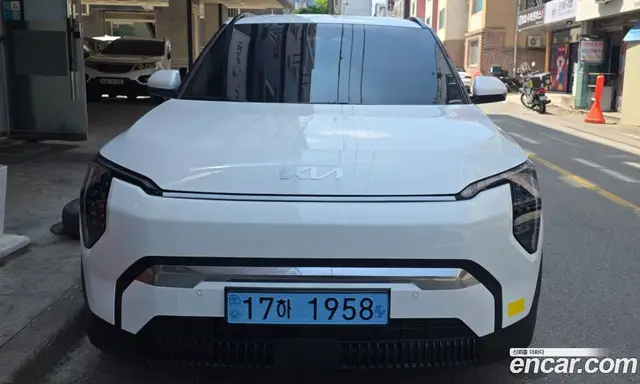 Kia EV3 2026 автомат (гидро), миниатюра 3