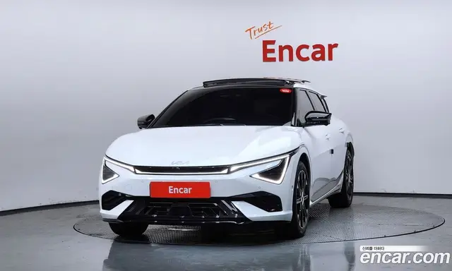Kia EV6 2024 0.1 автомат (гидро), миниатюра 3