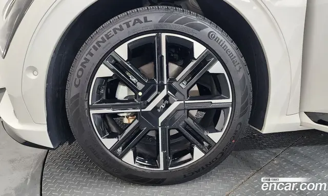 Kia EV6 2024 0.1 автомат (гидро), миниатюра 5
