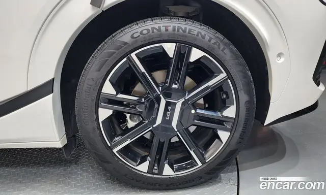 Kia EV6 2024 0.1 автомат (гидро), миниатюра 7