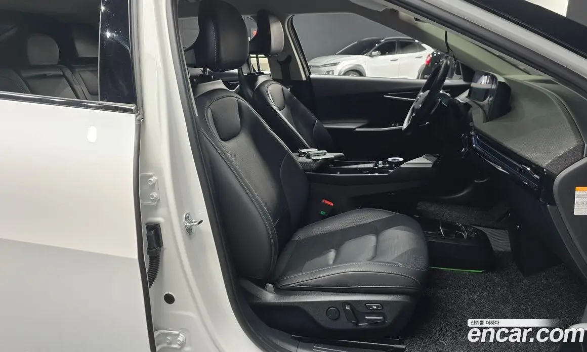 Kia EV6 2024 0.1 автомат (гидро), фото 15