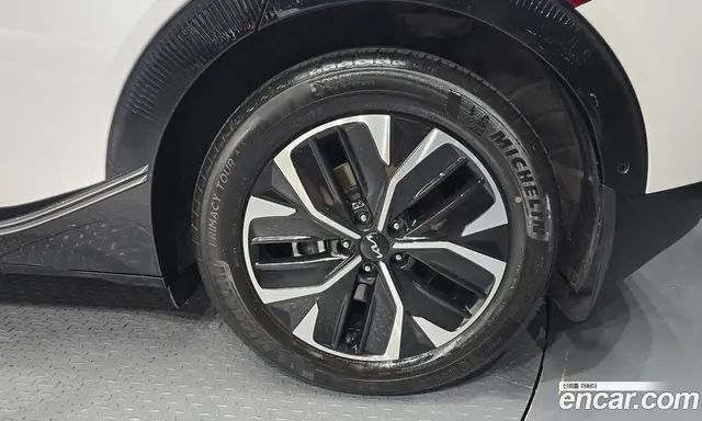 Kia EV6 2024 0.1 автомат (гидро), миниатюра 6
