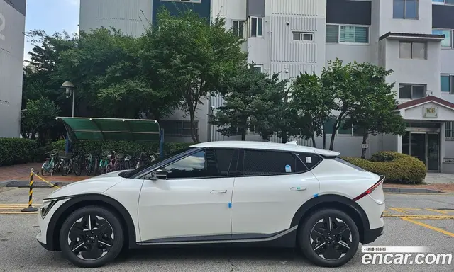 Kia EV6 2025 автомат (гидро), миниатюра 5