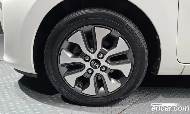Kia Morning 2016 1.0 автомат (гидро), миниатюра 5