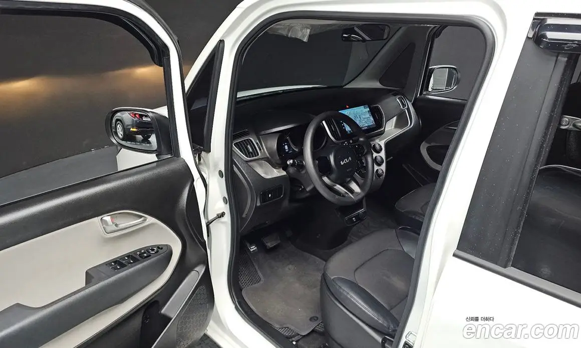 Kia Ray 2022 1.0 автомат (гидро), фото 12