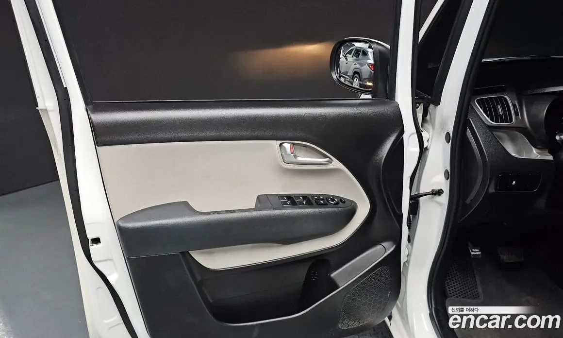 Kia Ray 2022 1.0 автомат (гидро), фото 13