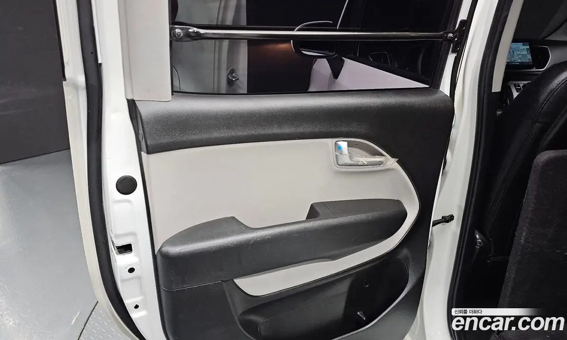 Kia Ray 2022 1.0 автомат (гидро), фото 14