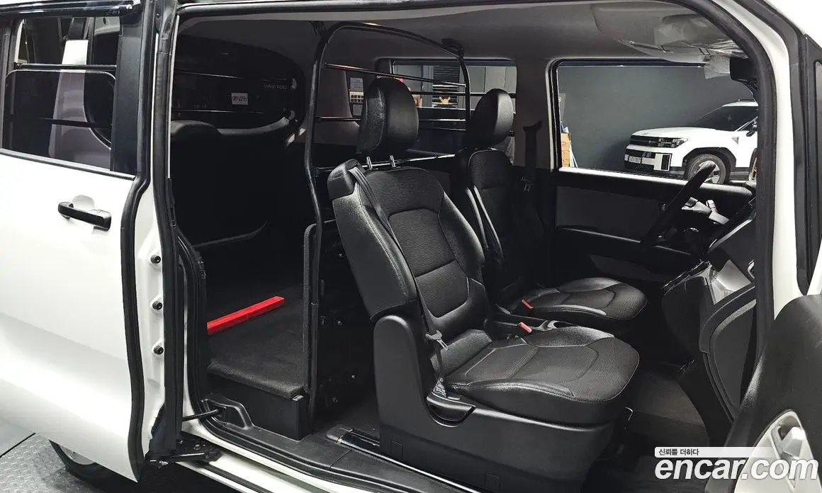 Kia Ray 2022 1.0 автомат (гидро), фото 15