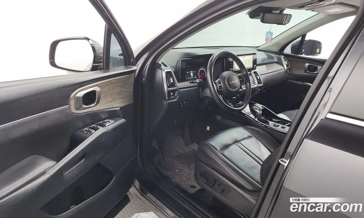 Kia Sorento 2023 2.5 автомат (гидро), фото 13