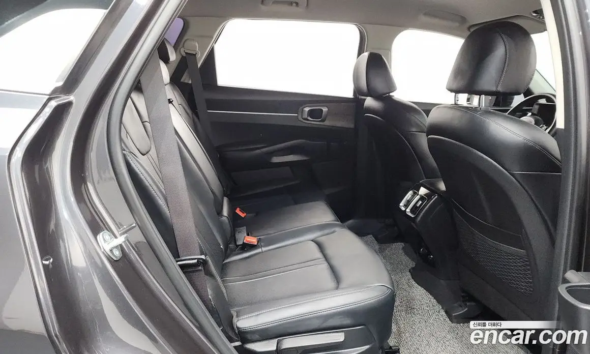 Kia Sorento 2023 2.5 автомат (гидро), фото 18