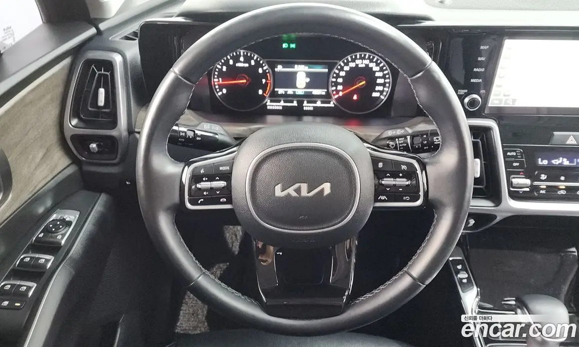 Kia Sorento 2023 2.5 автомат (гидро), фото 20