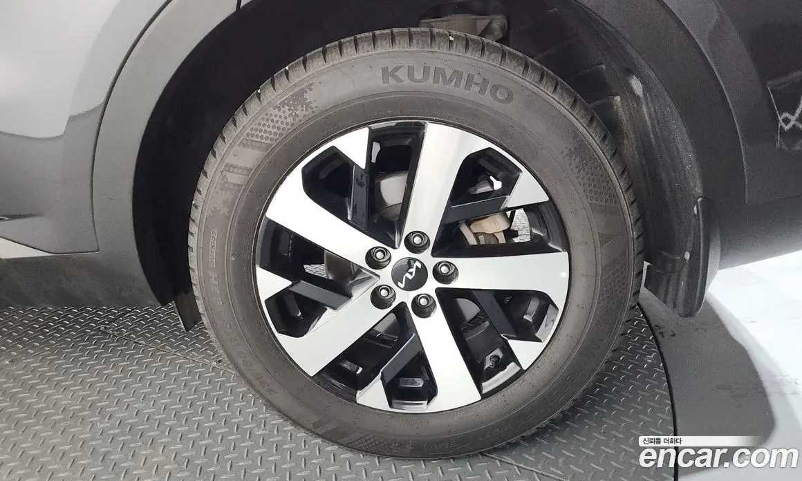 Kia Sorento 2023 2.5 автомат (гидро), фото 7