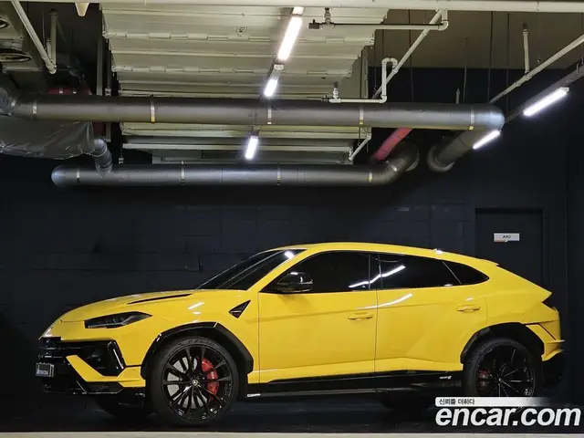 Lamborghini Urus 2024 4.0 автомат (гидро), миниатюра 3