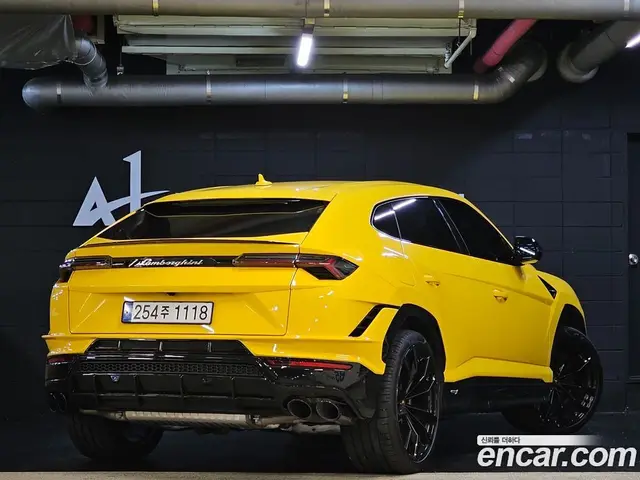 Lamborghini Urus 2024 4.0 автомат (гидро), миниатюра 5