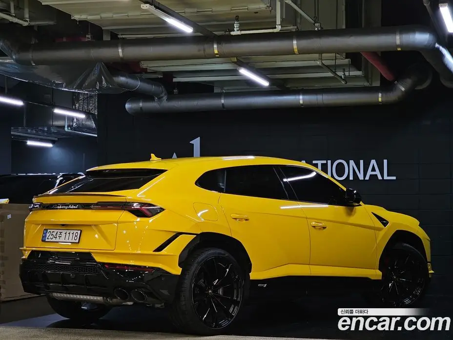 Lamborghini Urus 2024 4.0 автомат (гидро), фото 6