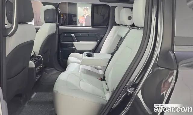 Land Rover Defender 2025 2.0 автомат (гидро), миниатюра 4