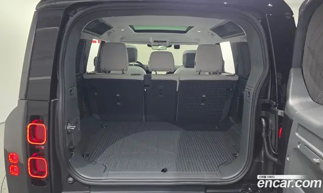 Land Rover Defender 2025 2.0 автомат (гидро), миниатюра 10