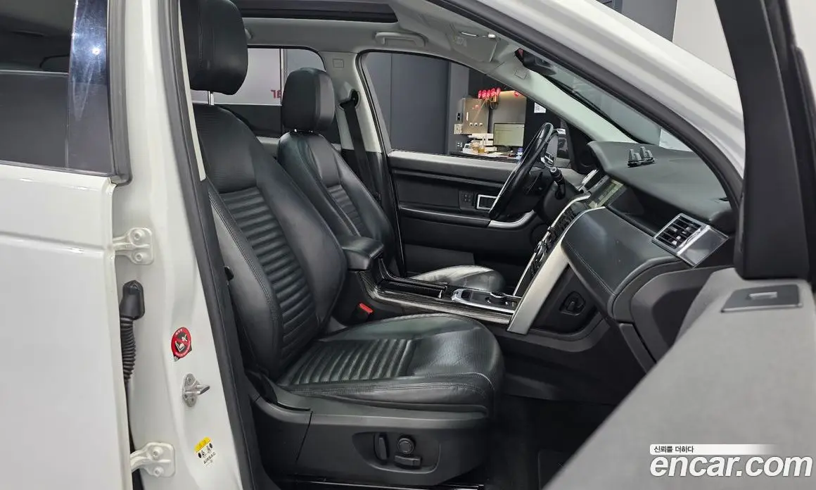 Land Rover Discovery Sport 2016 2.0 автомат (гидро), фото 11