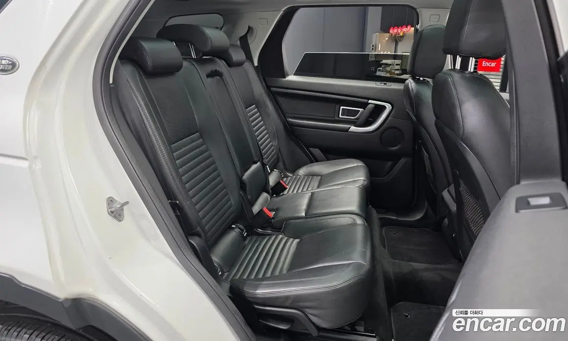 Land Rover Discovery Sport 2016 2.0 автомат (гидро), фото 12