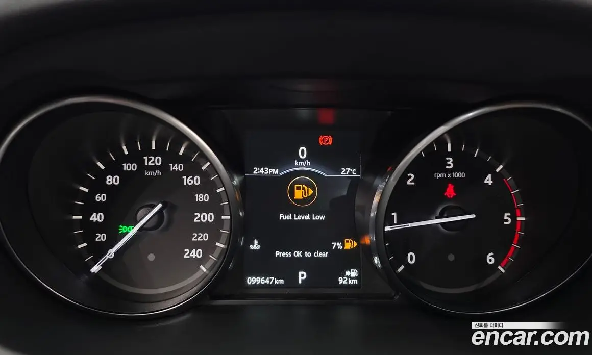 Land Rover Discovery Sport 2016 2.0 автомат (гидро), фото 8