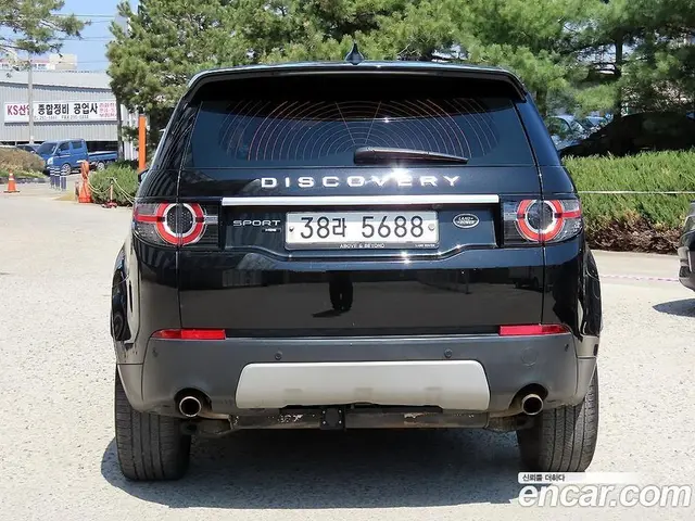 Land Rover Discovery Sport 2017 2.0 автомат (гидро), миниатюра 4
